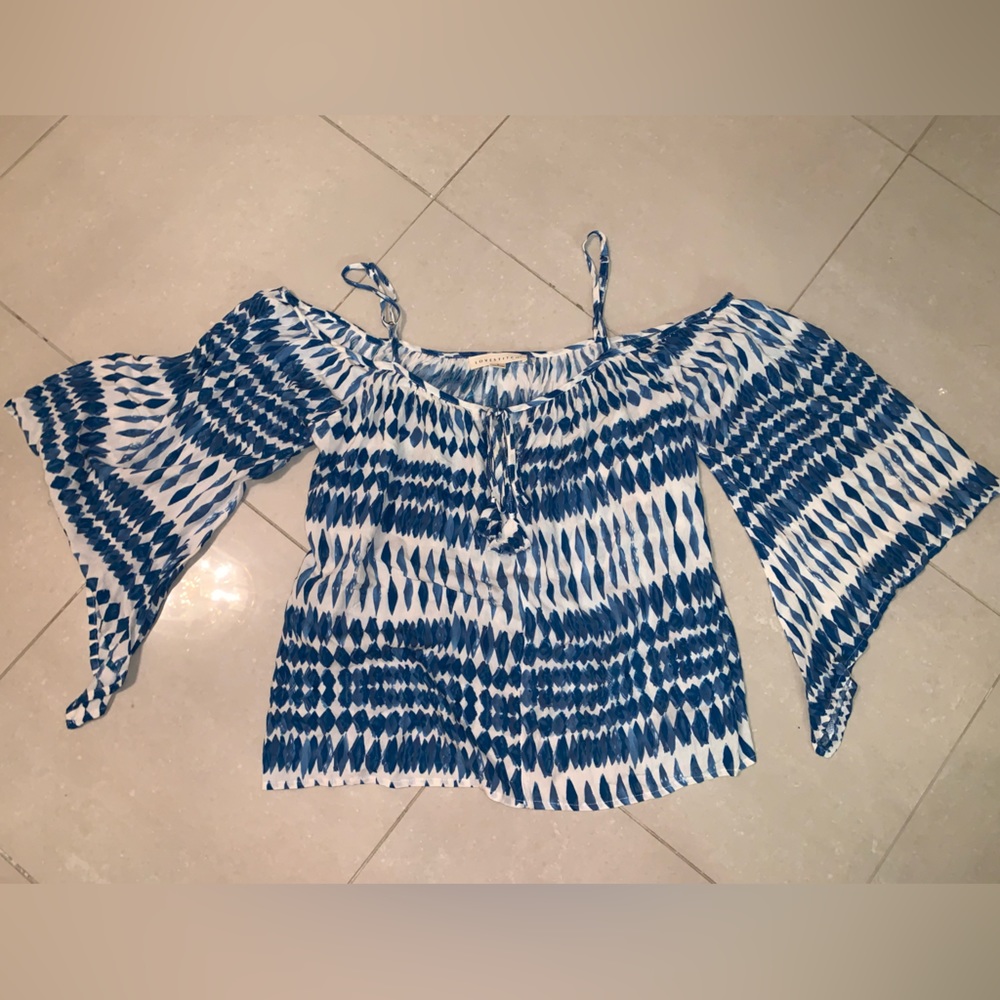 (S) Vintage Lovestitch Blue Cold Shoulder Top with Wide Sleeves